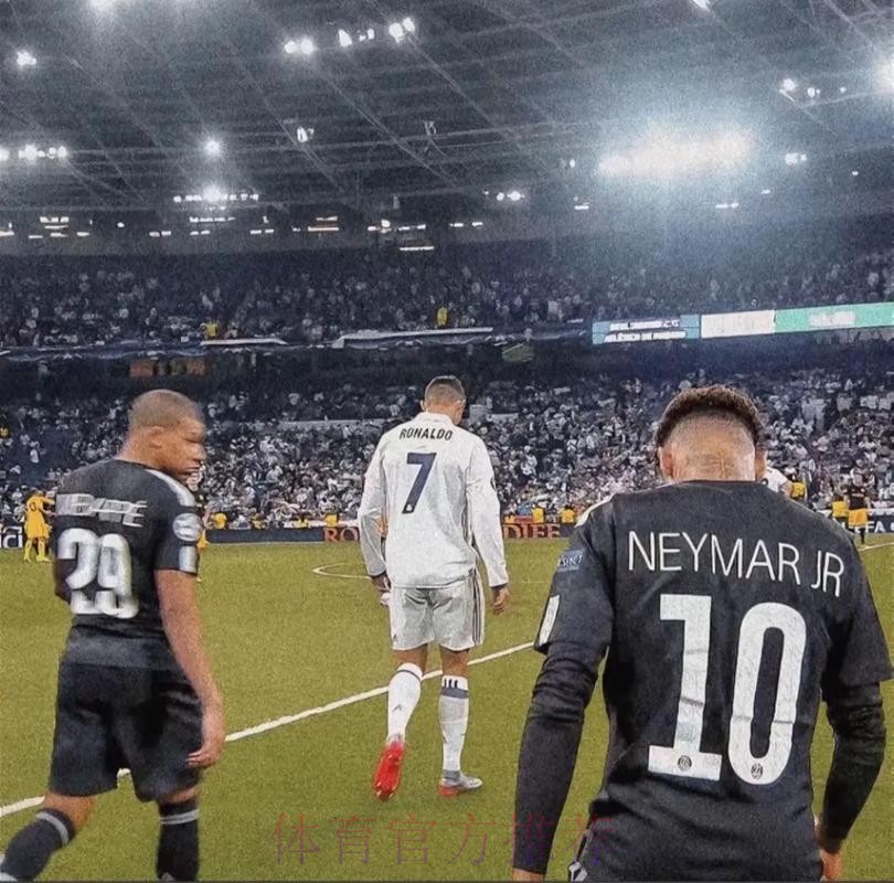 美媒：C罗回皇马三利三弊 短期可应急长远无保障